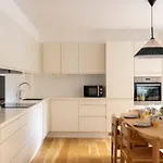 Family-friendly For 10 In Prime Location 公寓 *