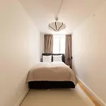 Family-friendly For 10 In Prime Location *