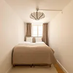 Family-friendly For 10 In Prime Location *