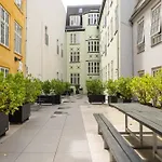 Family-friendly For 10 In Prime Location 哥本哈根