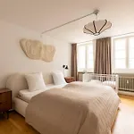 Family-friendly For 10 In Prime Location 公寓