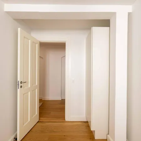 Apartment Family-friendly For 10 In Prime Location