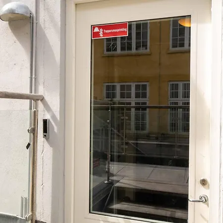 Family-friendly For 10 In Prime Location Apartment *