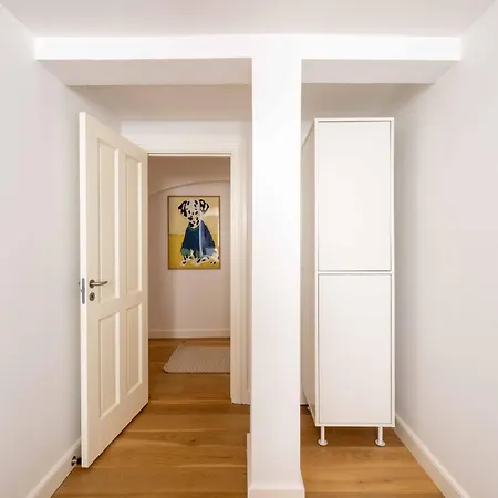 Apartment Family-friendly For 10 In Prime Location *