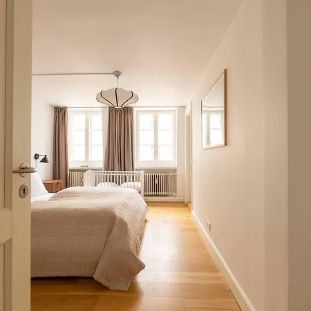 Family-friendly For 10 In Prime Location * Kopenhagen