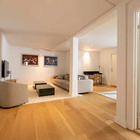 Apartment Family-friendly For 10 In Prime Location *