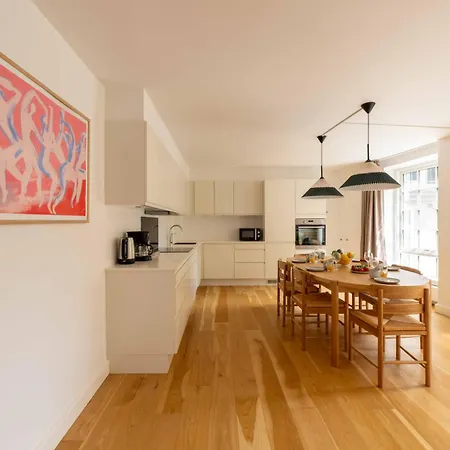 Family-friendly For 10 In Prime Location Apartment Kopenhagen