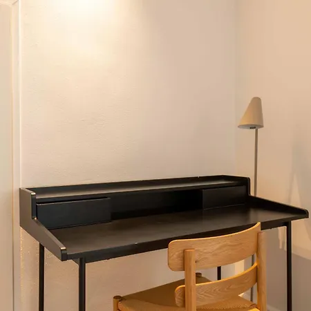 Family-friendly For 10 In Prime Location Apartment