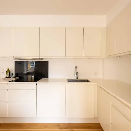 Apartment Family-friendly For 10 In Prime Location