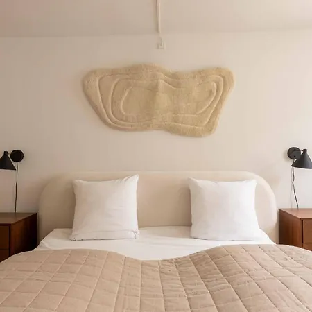 Family-friendly For 10 In Prime Location アパート *