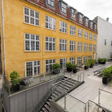Lejlighed Family-friendly For 10 In Prime Location